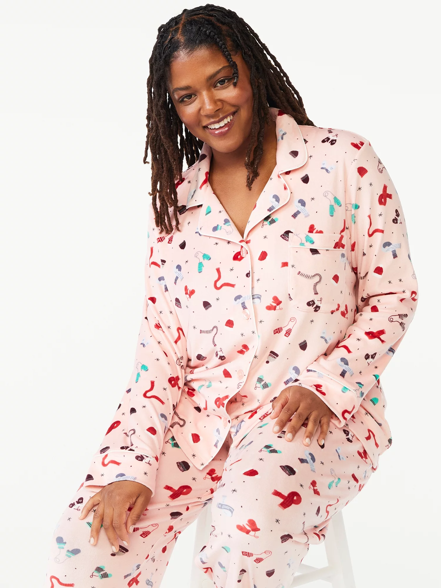 “Pajama Party: Hosting a Stylish Sleepover with Matching Pajama Sets”
